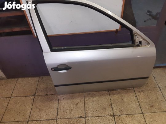 Skoda Octavia Jobb Első Ajtó
