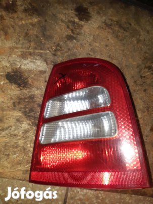 Skoda Octavia Jobb Hátsó Lámpa