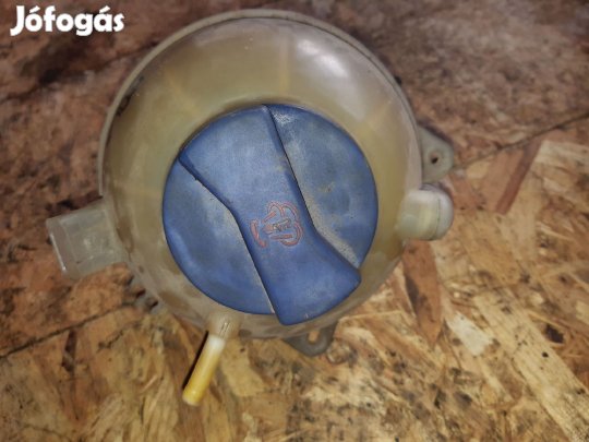 Skoda Octavia Kiegyenlítő Tartály