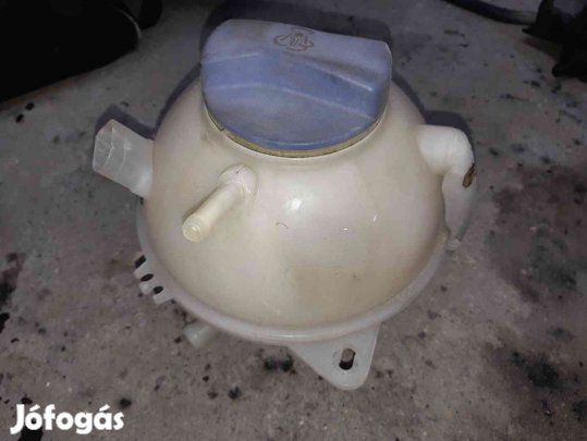 Skoda Octavia Kiegyenlítő Tartály