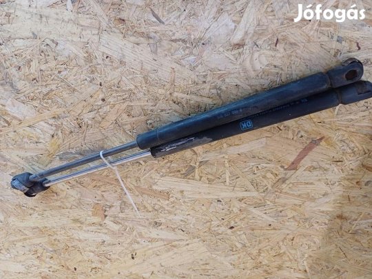 Skoda Octavia Kombi (1996-2006)  Csomagtérajtó Kitámasztó Teleszkóp P