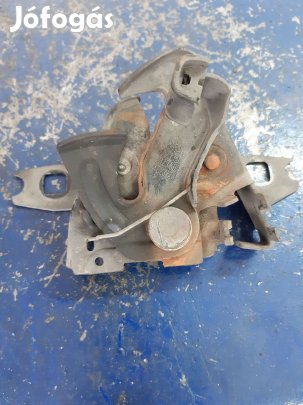 Skoda Octavia Motorháztető Zárszerkezet