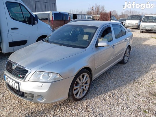 Skoda Octavia RS 2.0 CR TDI Friss müszaki.Vonóh...