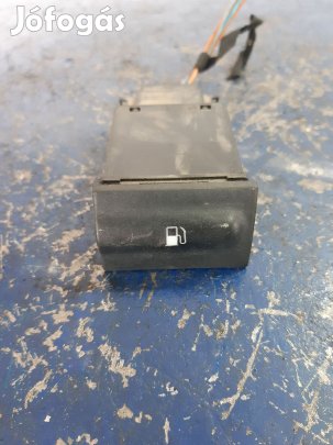 Skoda Octavia Tankajtó Nyitó