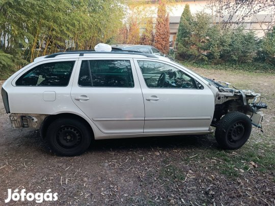 Skoda Octavia kombi bontott alkatrészei eladóak