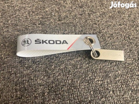 Skoda Octavia kulcstartó & 2.0 USB pendrive 16 GB