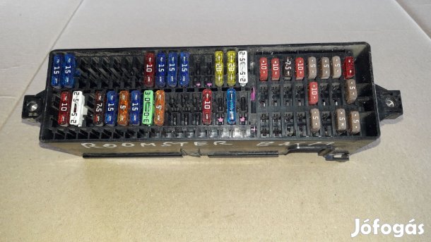 Skoda Roomster Praktik Biztosítéktábla / Relé Tábla