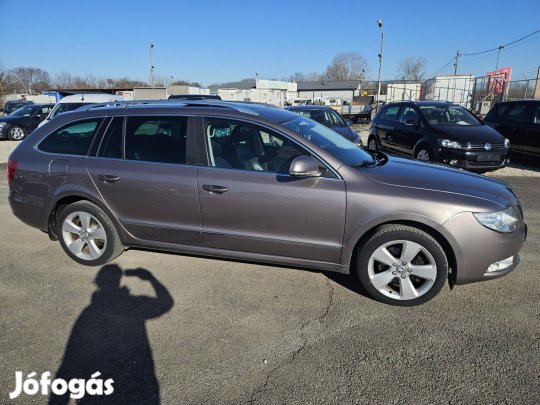 Skoda Superb Combi 1.4 TSI Elegance Kétzónás Di...
