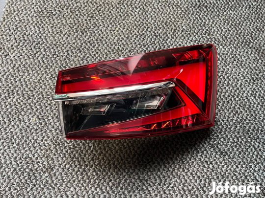 Skoda Superb III kombi facelift jobb hátsó lámpa 3v9945208c