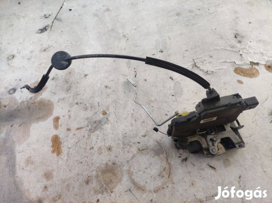 Skoda Superb I jobb első ajtózár ajtó zár