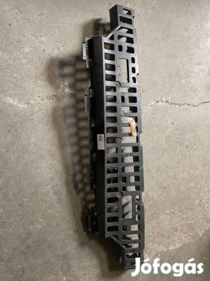 Skoda Superb lökhárító merevítés eladó