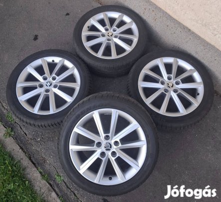 Skoda Teron gyári alufelni 17" 5x112 nyári gumival