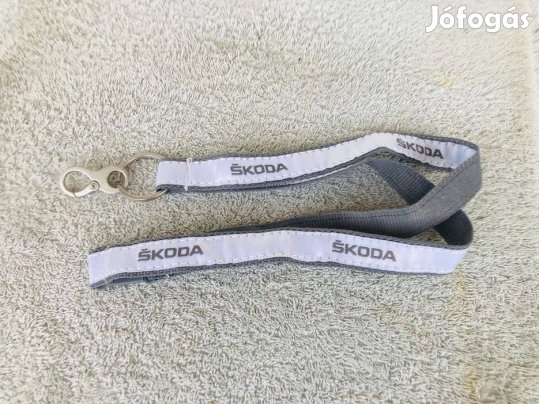 Skoda fehér nyakpánt, kulcstartó, passztartó