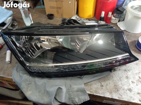 Skoda superb 3 jobb fényszóró, lámpa xenon. Hibátlan eladó