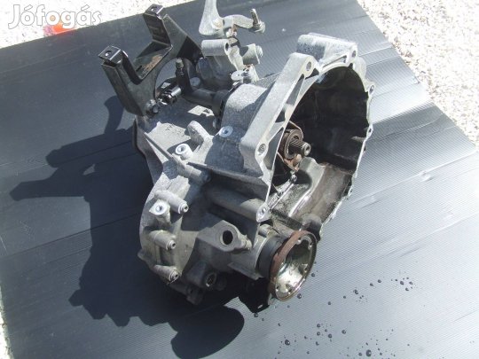 Skoda vw PED váltó 1.2 tsi kézi 5 ös 2018 as autóból 60 ezer km