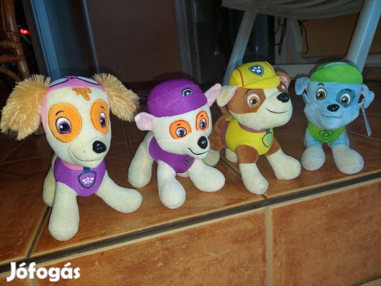 Sky vagy egyéb mese karakter kutya 25 cm