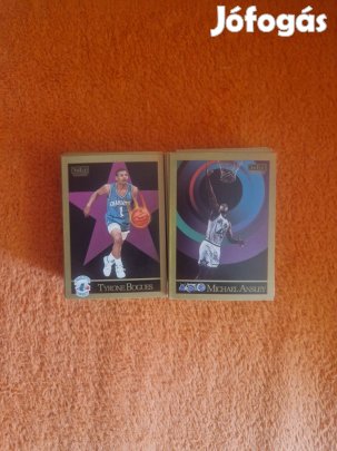 Skybox 1990-91 kosaras kártyák 147db