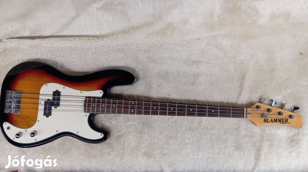 Slammer Hamer basszusgitár