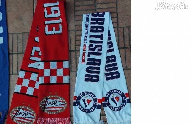 Slovan foci sál PSV szurkolói sál 2db