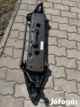 Smart fortwo 450 gyári első futómű bölcső segédkeret