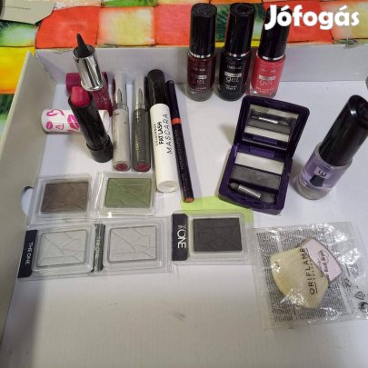 Smink és körömlakk csomag egyben