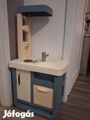 Smoby kiskonyha rengeteg kiegészítővel