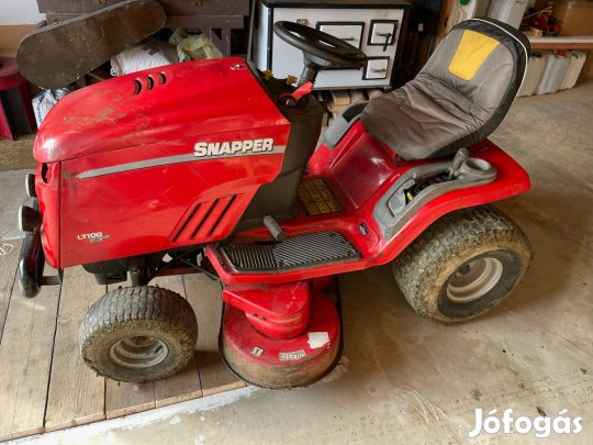 Snapper fűnyíró traktor