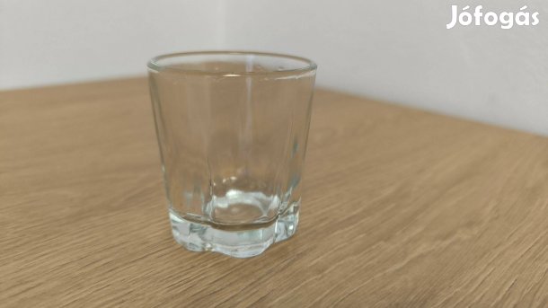 Snapszos pohár