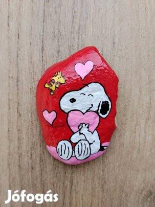 Snoopy Valentin napi festett kő