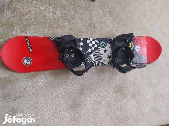 Snowboard kötéssel