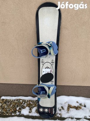 Snowboard kötéssel