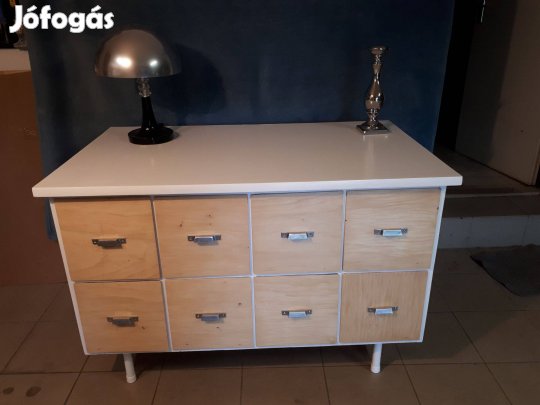 Sok fiokos reto felújított komód