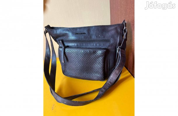 Sok rekeszes bőrtáska