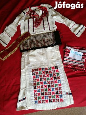 Sokac kislány ruha eladó. 