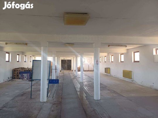 Sokoldalúan hasznosítható ipari ingatlan nagy telekkel-ELADÓ-közel