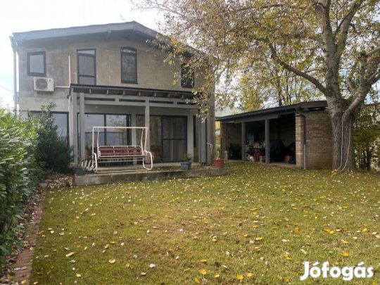 Solymáron eladó egy belterületi 3100 nm-es GKsz-1 es besorolás...