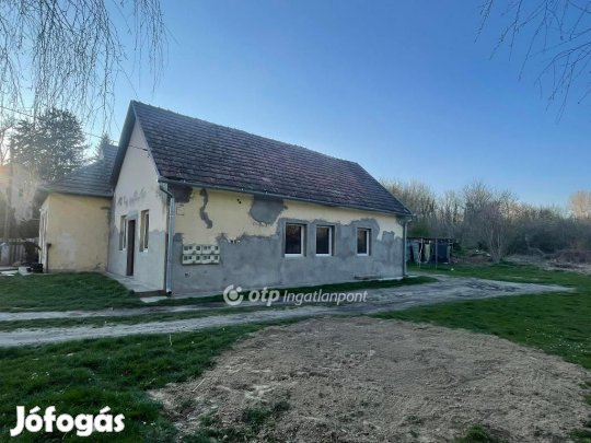 Somogyvári 108 nm-es ház eladó