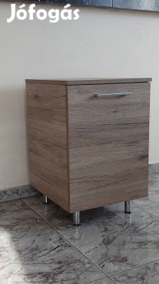 Sonoma tölgy színű szekrény eladó