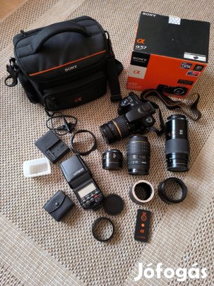 Sony Alpha 57 szett Teljes felszerelés (obejktívek, vaku, táska)