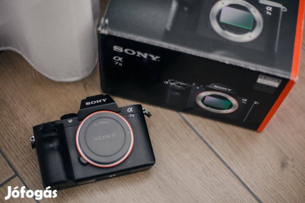 Sony Alpha 7 II (5 ezer expo)