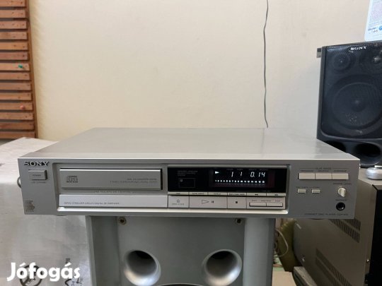 Sony CDP-470 profi CD lejátszó, ezüst színben, jó müködéssel