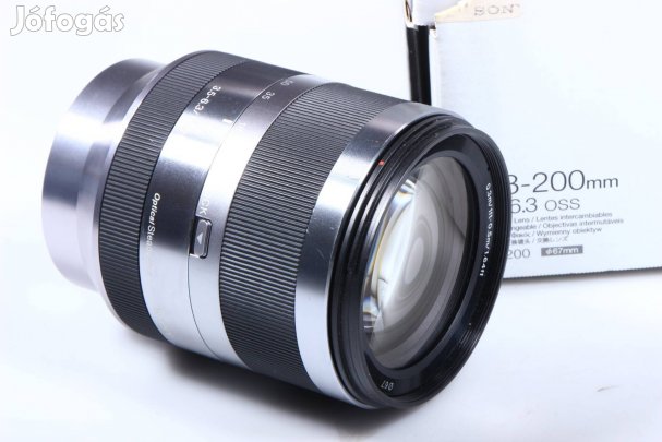 Sony E OSS 18-200mm 3.5-6.3 objektív 