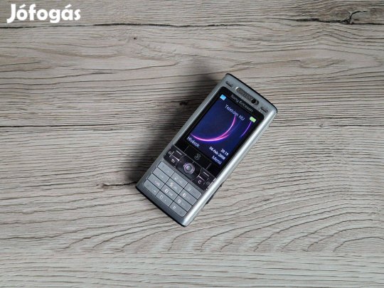 Sony Ericsson K800i , Ezüst ! Független és Magyar nyelvű