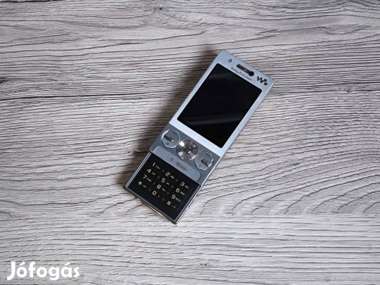 Sony Ericsson W715
