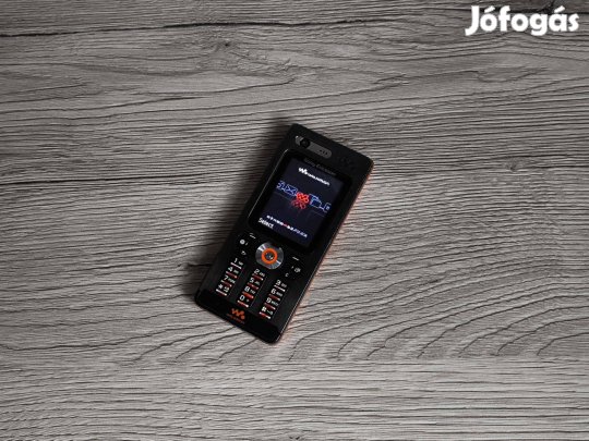 Sony Ericsson W880i , Független