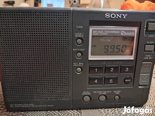 Sony ICS SW 30 stereo világvevő rádio.