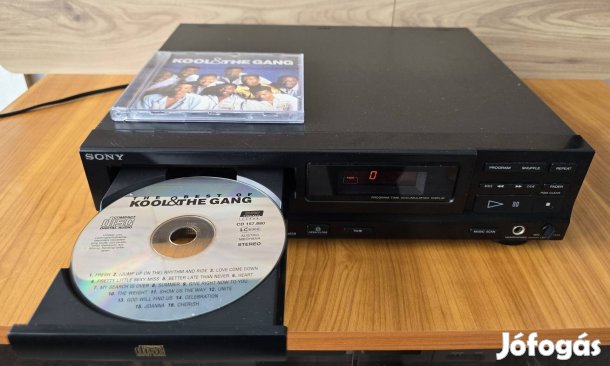 Sony M-39 CD lejátszó, deck távirányítóval 