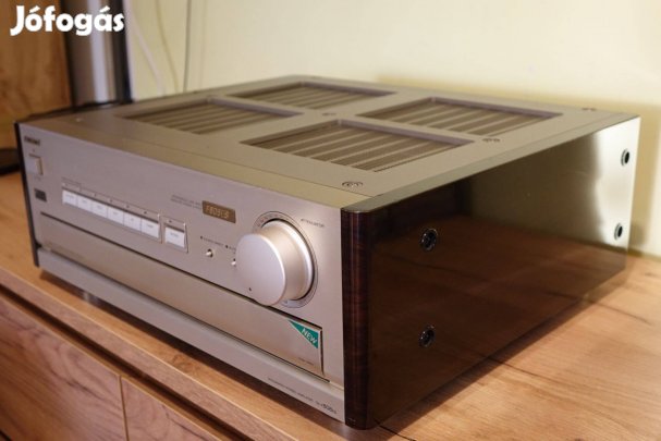 Sony erősítő 808es