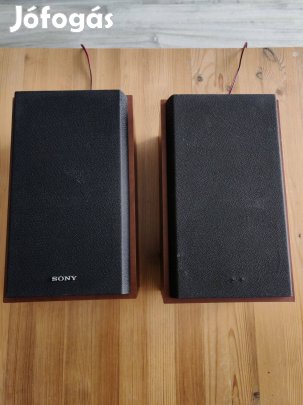 Sony hangfal pár