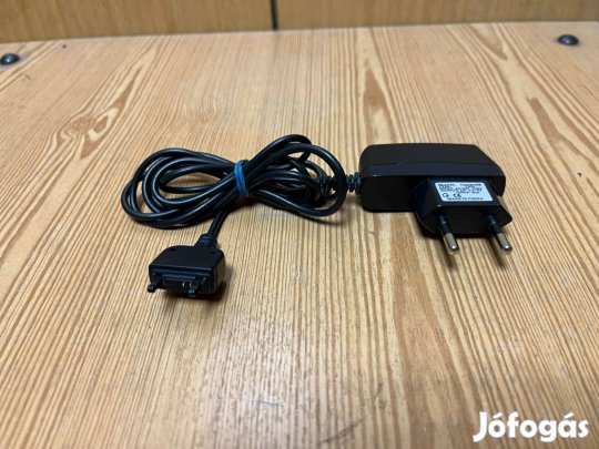 Sony speciális telefon töltő kapható !